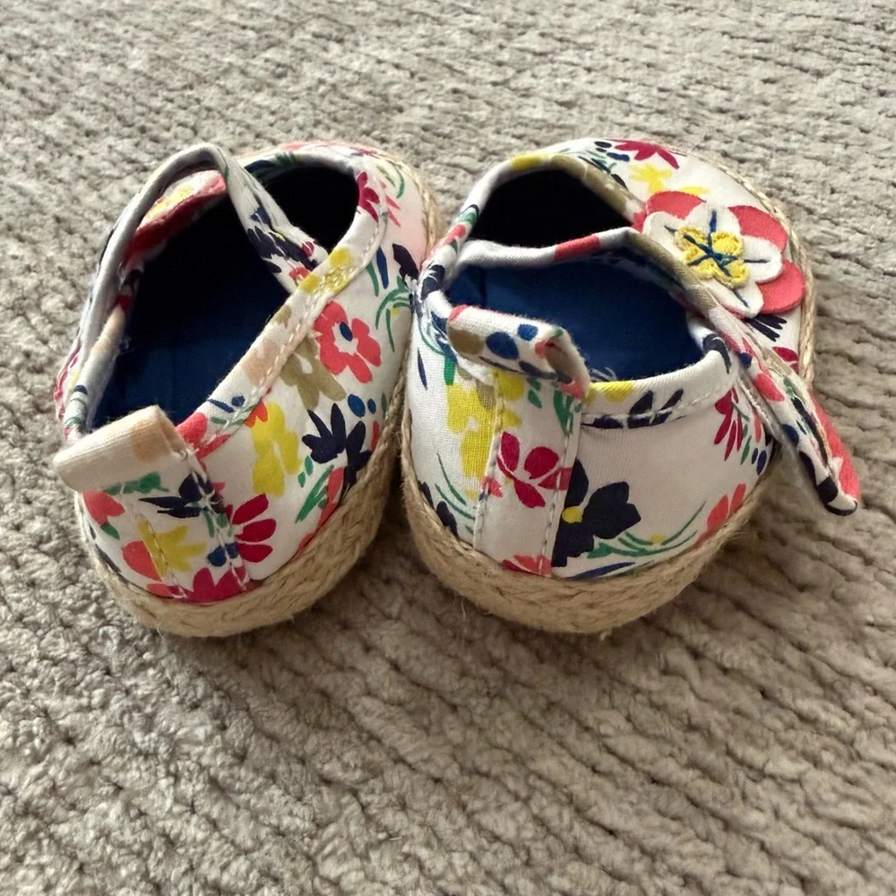 Old Navy Floral Espadrille‎ Baby Mary Jane Shoes Size 1 (0–3 Months)